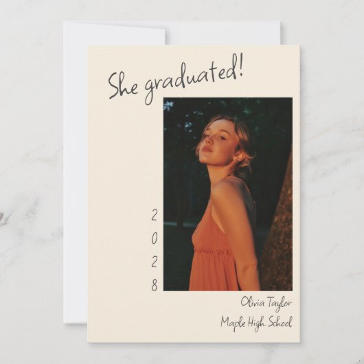 Minimalistisch Trendy Unique Senior Foto Afstudere Aankondiging (Voorkant)
