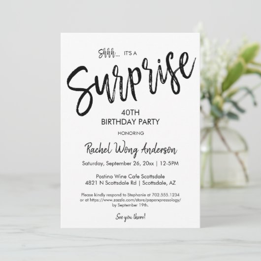 Minimalistisch verrassingsfeestje verjaardag pensi kaart (Staand voorkant)