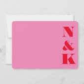 Minimalistisch Vet Monogram Roze en Rode Bruiloft  Notitiekaartje (Voorkant)