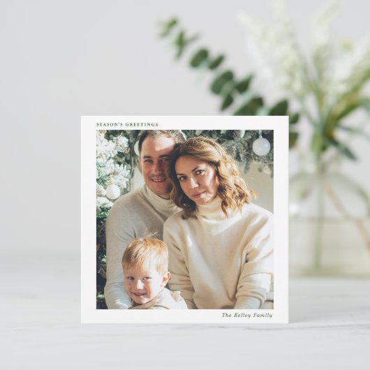 Minimalistisch vierkant Single Photo Persoonlijk Feestdagenkaart (Staand voorkant)