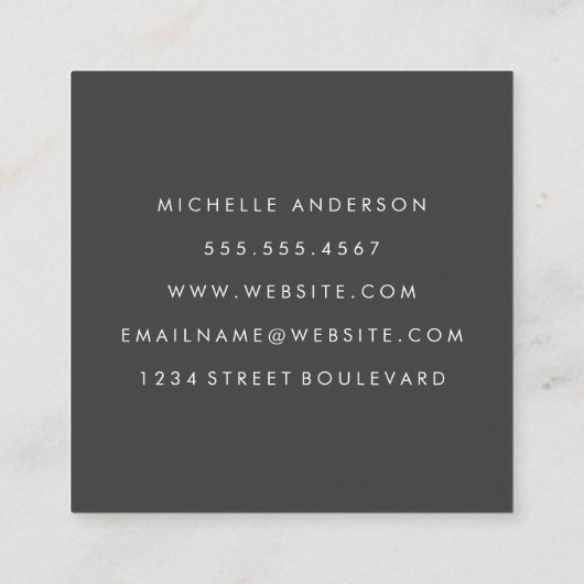 Minimalistisch vlakwit met cursieve tekst vierkante visitekaartje (Achterkant)