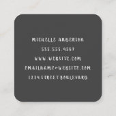 Minimalistisch vlakwit met cursieve tekst vierkante visitekaartje (Achterkant)