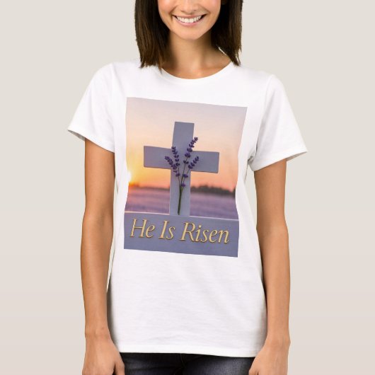 Minimalistisch wit kruis versierd met lavendel t-shirt (Voorkant)