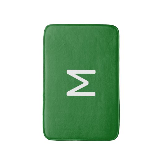 Minimalistisch wit monogram op groen badmat (Voorkant Verticaal)