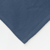 Minimalistisch wit rendierpatroon op blauw fleece deken (Hoek)