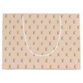 Minimalistisch zacht roze monogram groot cadeauzakje (Voorkant)