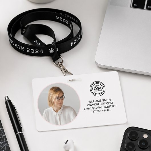 Minimalistisch zakelijk logo foto naam code balk badge