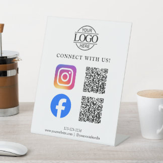 Minimalistisch Zakelijk Logo QR Code Neem Contact  Reclamebord Met Voetstuk