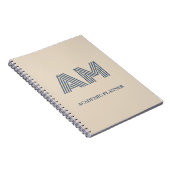 Minimalistisch zandbeige kustmonogram notitieboek (Rechterzijde)