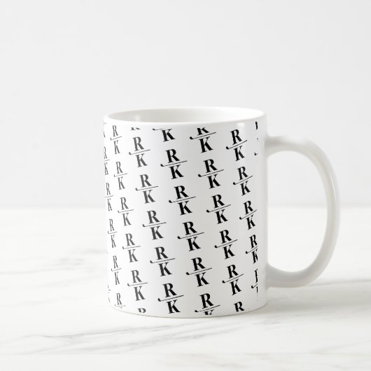 Minimalistisch zwart-wit 2-letterig monogrampatroo koffiemok (Rechts)