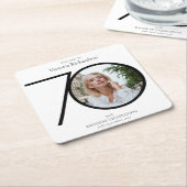 Minimalistisch zwart wit foto 70e verjaardagsfeest kartonnen onderzetters (Schuin)