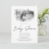 Minimalistisch zwart-wit fotoscript Baby shower Kaart (Staand voorkant)