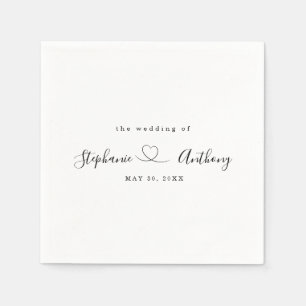 Minimalistisch zwart-wit met een harthuwelijk servet