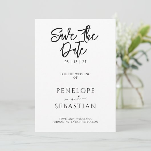 Minimalistisch zwart-wit Modern Monogram Bruiloft Save The Date (Staand voorkant)
