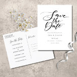 Minimalistisch zwart-wit script Opslaan datum Aankondigingskaart<br><div class="desc">Dit minimalistisch sparen de datumkaart kenmerkt een elegant manuscript sparen de datum boven uw details die in elegante typografie worden geplaatst. Het omgekeerde heeft extra sparen de datumdetails,  met inbegrip van uw trouwwebsite,  met uw terugkeeradres en ruimte voor het adres van uw ontvanger. Ontworpen door: Thisnotme©</div>