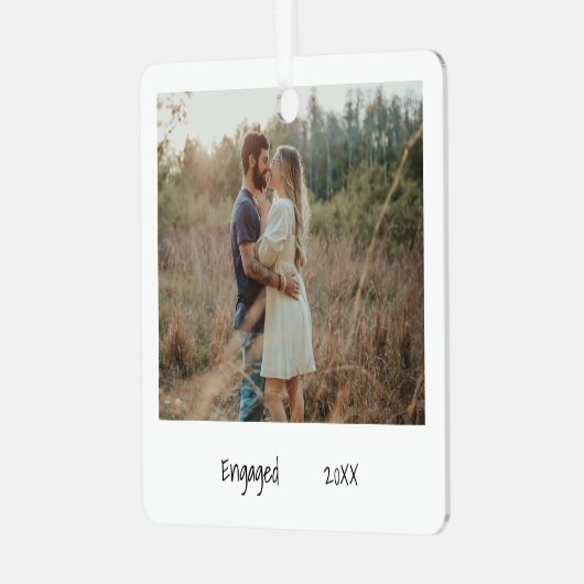 Minimalistisch zwart-wit Verloving foto ingeschake Metalen Ornament (Voorkant links)