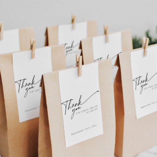 Minimalistisch zwart-wit Vrijgezellenfeest Harteli Cadeaulabel