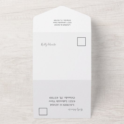 Minimalistisch zwart-witcalligrafie-huwelijk all in one uitnodiging (Buitenkant)