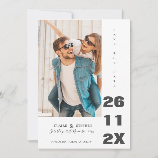 Minimalistisch zwart-withuwelijk met elegant gebol save the date (Voorkant)