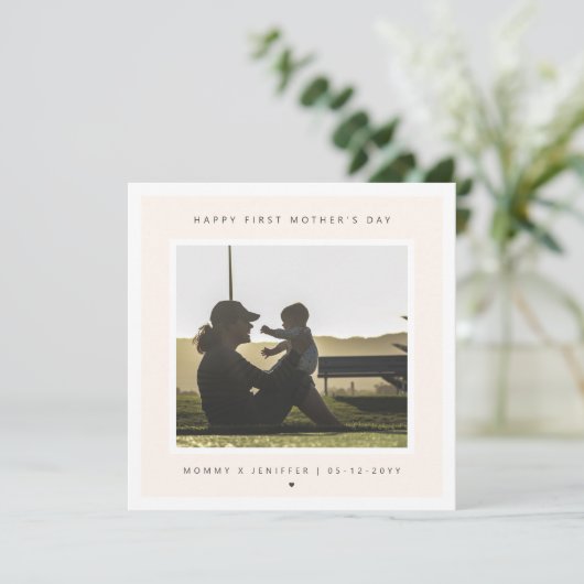 Minimalistische Aangepaste Foto Eerste Moederdag M Kaart (Staand voorkant)