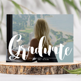 Minimalistische aankondiging van het Afstuderen va