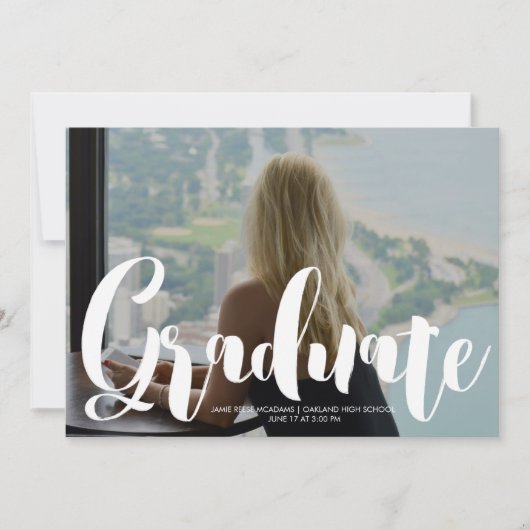 Minimalistische aankondiging van het Afstuderen va (Voorkant)