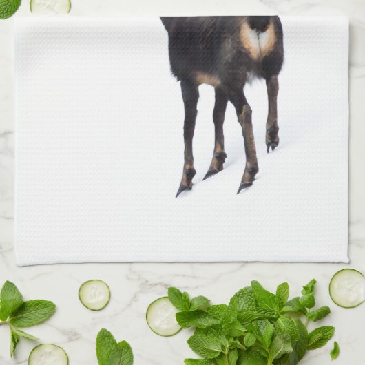 Minimalistische Alpine Chamois berggeit op sneeuw Theedoek (Gevouwen)