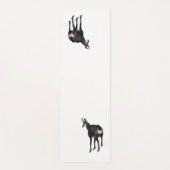 Minimalistische Alpine Chamois berggeit op sneeuw Yogamat (Voorkant)