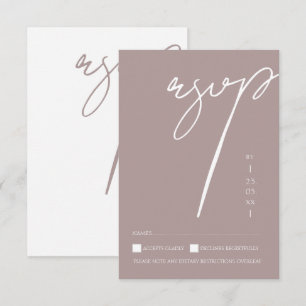 Minimalistische Aubergine Script Typografie Trouwd RSVP Kaartje