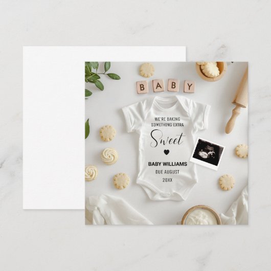 Minimalistische Baking Zwangerschapsaankondiging Kaart (Voorkant / Achterkant)