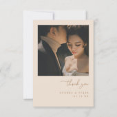 Minimalistische Beige trouwfoto Bedankkaart (Voorkant)