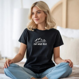 Minimalistische bergshirt met eenvoudig lijnontwer t-shirt