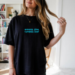Minimalistische bergshirt met eenvoudig lijnontwer t-shirt