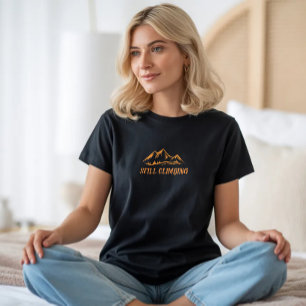 Minimalistische bergshirt met eenvoudig lijnontwer t-shirt