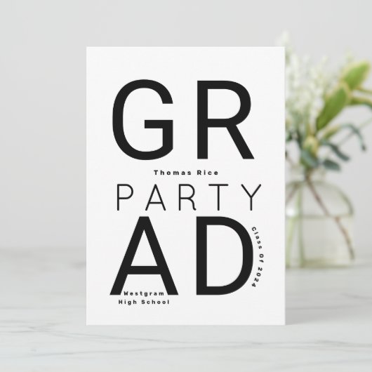 Minimalistische Black and White Afstuderen Invitat Kaart (Staand voorkant)