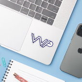 Minimalistische Blau WP Letter Sticker (Laptop met iPhone)