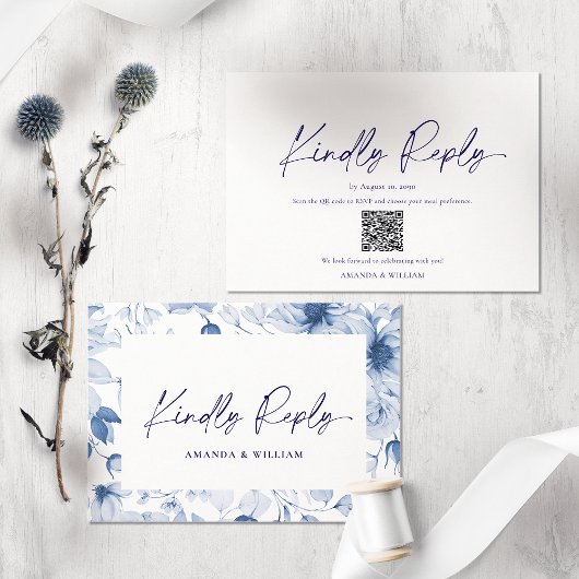 Minimalistische blauwe bloemen RSVP-kaart – QR-cod Informatiekaartje
