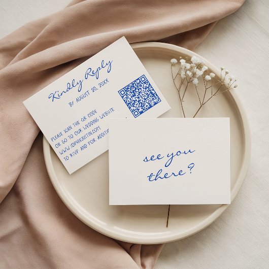 Minimalistische blauwe script QR-code trouwwebsite RSVP Kaartje