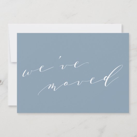 Minimalistische Blauwe Script We Zijn Verhuisd Naa Aankondiging (Voorkant)