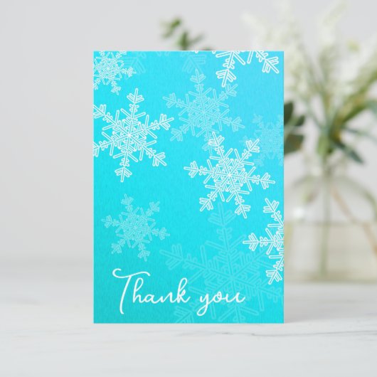 Minimalistische Blauwe Sneeuwvlokken Baby Shower B Bedankkaart (Staand voorkant)
