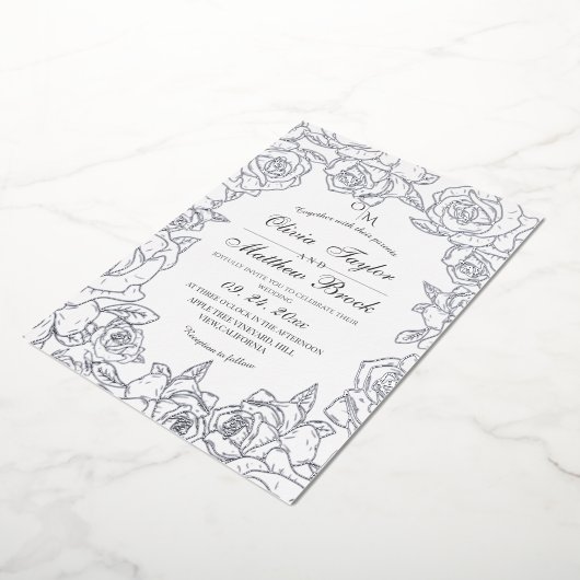 Minimalistische Bloemen Zilverfolie en zwarte brui Folie Uitnodiging (Gedraaid)