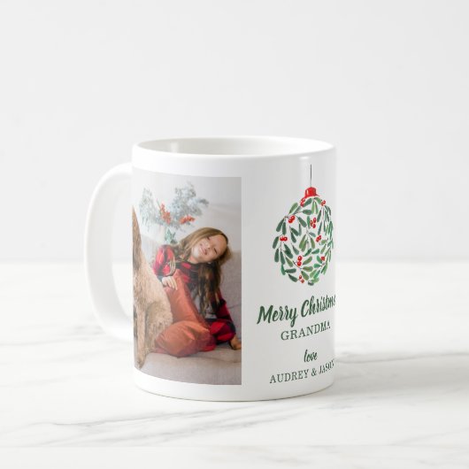 Minimalistische Bloemenbal | 2 Fotocollage Kerstmi Koffiemok (Voorkant links)