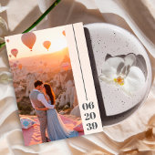 Minimalistische Blush & Bloom Bold Script Trouwfot Save The Date