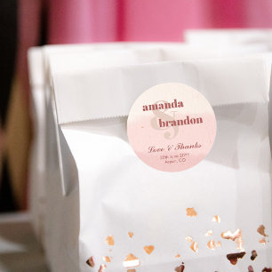 Minimalistische Blush & Bloom Bold Script Wedding Ronde Sticker