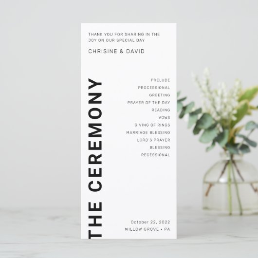 Minimalistische 'Bold letters White Wedding'-progr Programmakaart (Staand voorkant)