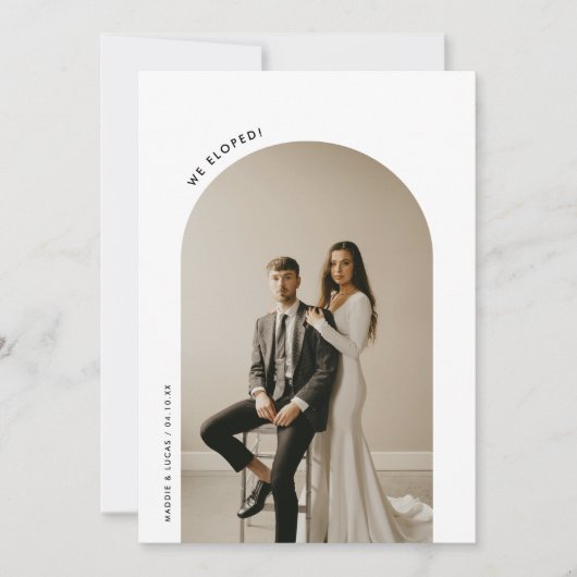 Minimalistische boog 2-foto bruiloft elopement aankondiging (Voorkant)
