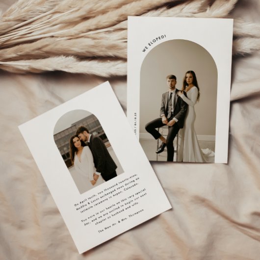 Minimalistische boog 2-foto bruiloft elopement aankondiging