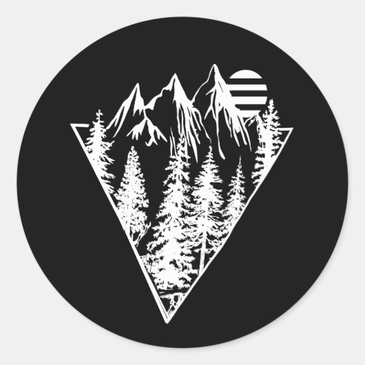 Minimalistische bosscène met dennenbomen ronde sticker (Voorkant)