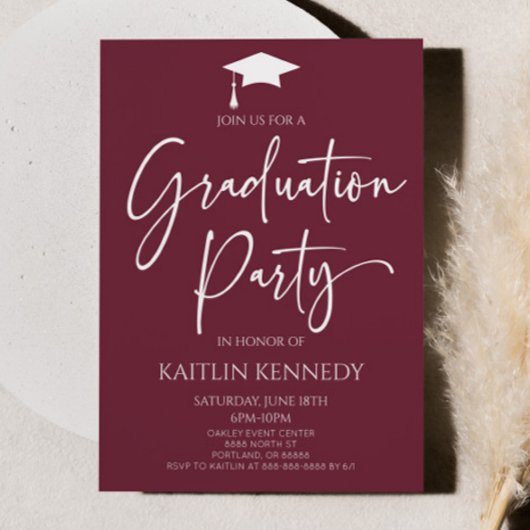 Minimalistische Bourgogne Elegant Graduation Party Kaart
