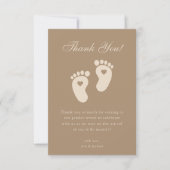 Minimalistische Brown Footprints Gender Reveal Par Bedankkaart (Voorkant)
